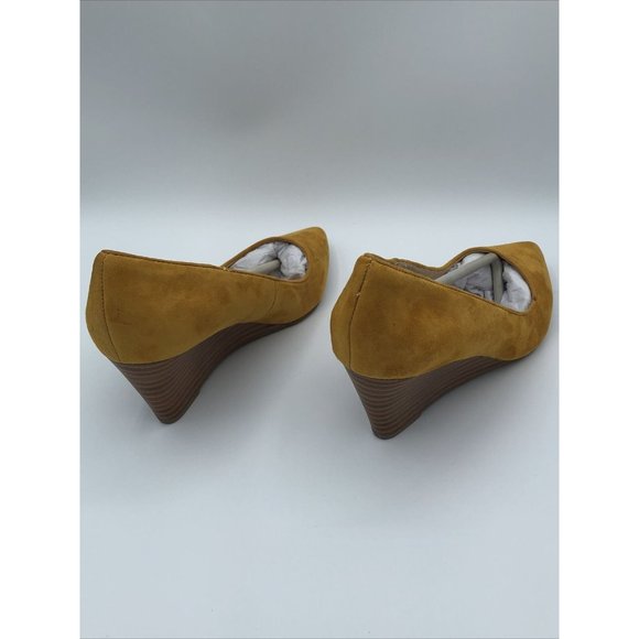 Sole Society Baked Yellow Wedge Heel Size 6M - Picture 10 of 12